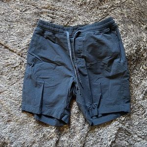 Lululemon Textured shorts 8in inseam. Size Medium